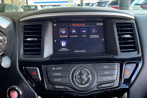 2018 Nissan Pathfinder SV