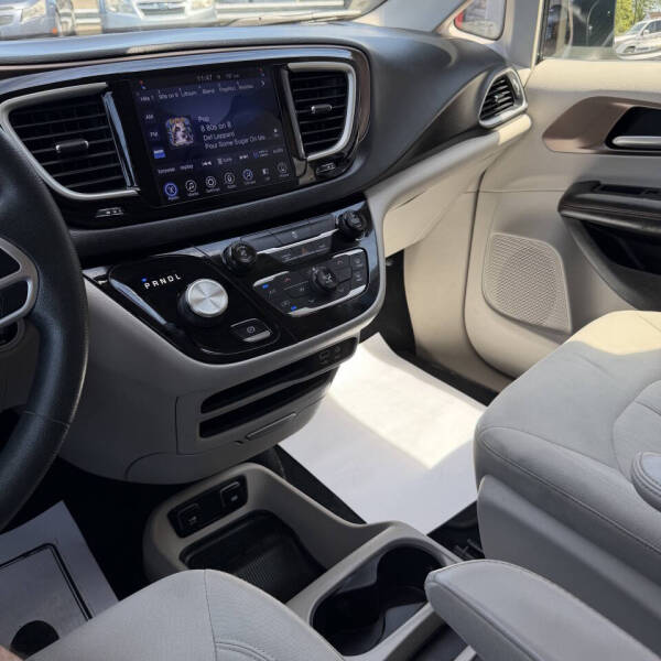 2017 Chrysler Pacifica Touring
