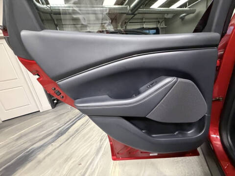 2021 Ford Mustang Mach-E Select