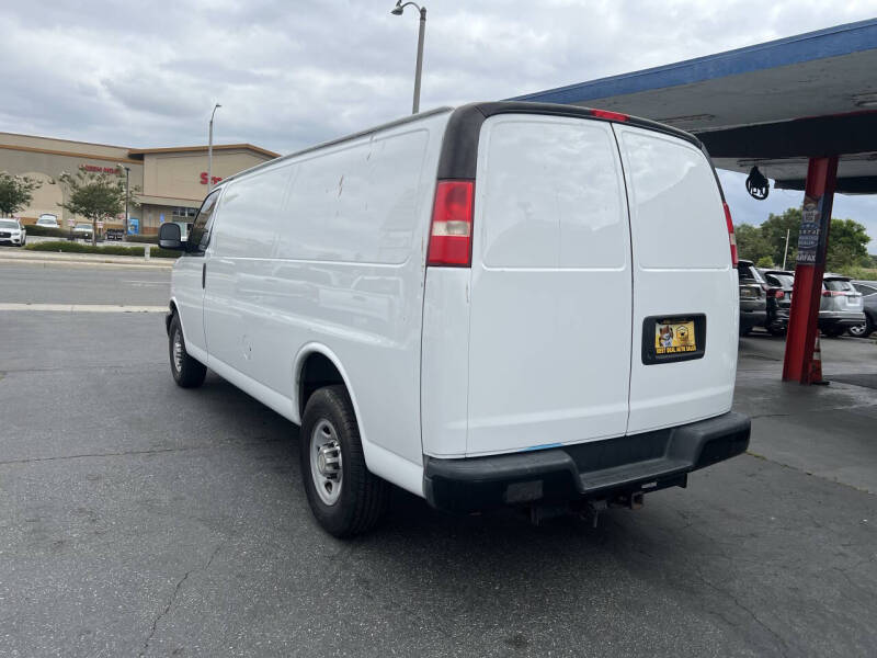 2012 Chevrolet Express 2500