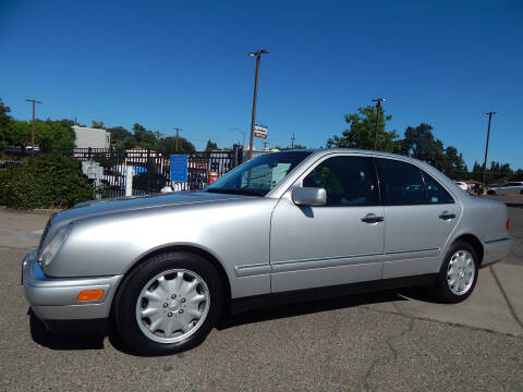 1999 Mercedes-Benz E-Class E 320