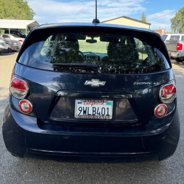 2016 Chevrolet Sonic LT Auto