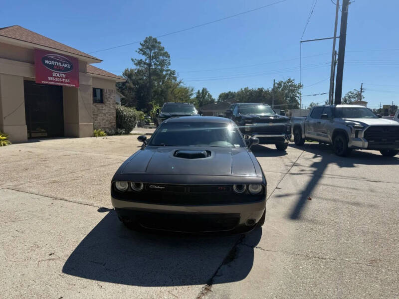 2017 Dodge Challenger 392 HEMI Scat Pack Shaker