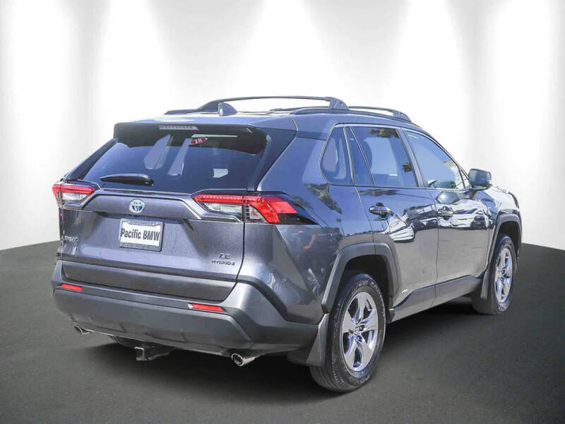 2024 Toyota RAV4 Hybrid LE