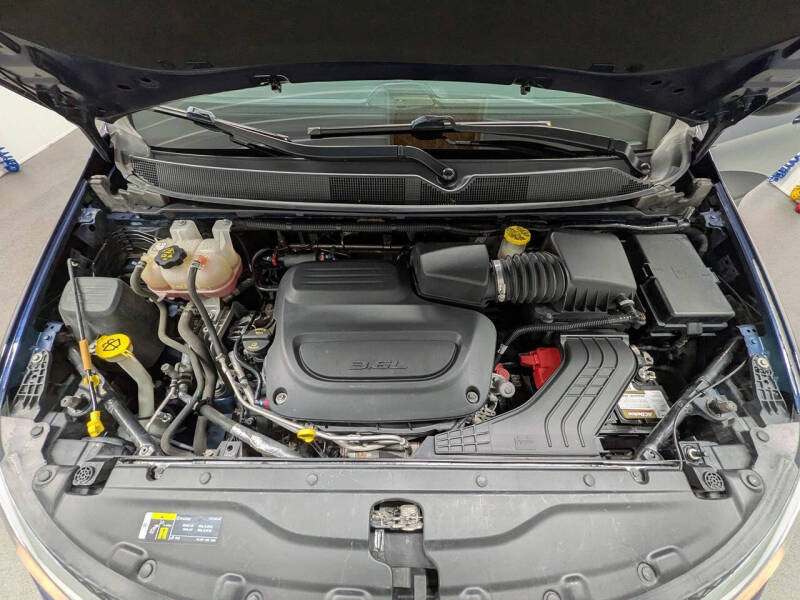 2020 Chrysler Voyager LX