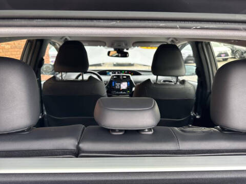 2017 Toyota Prius Four Touring