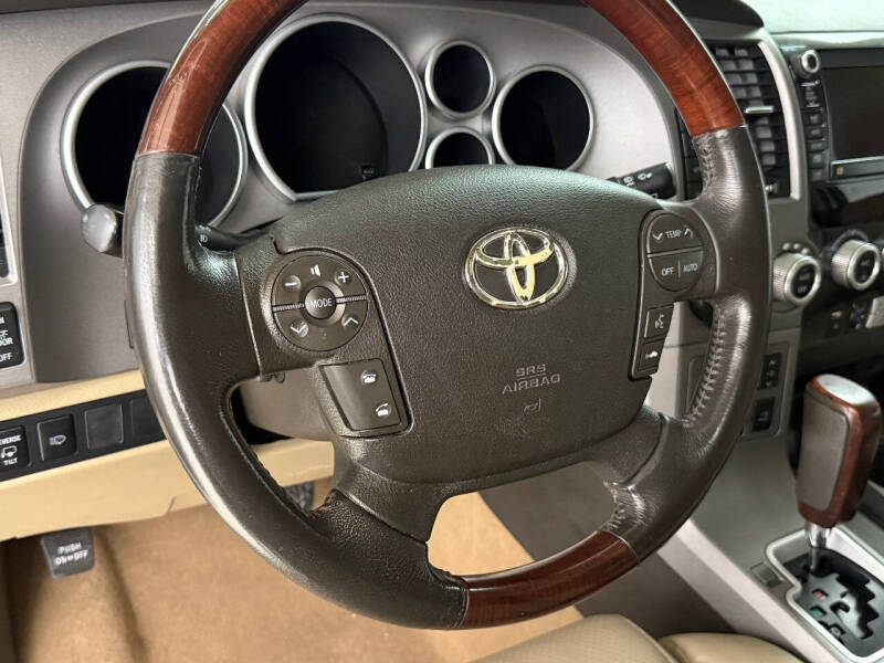 2011 Toyota Sequoia Platinum