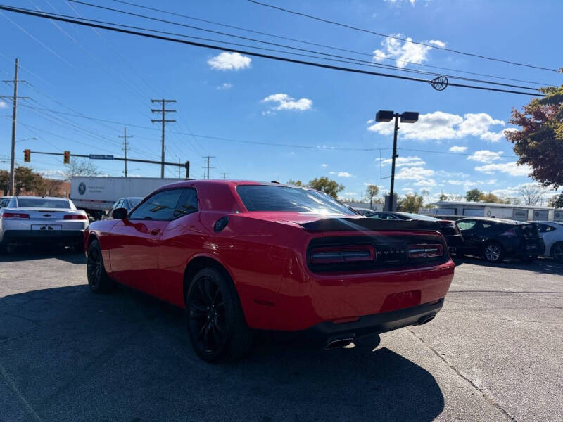 2016 Dodge Challenger SXT