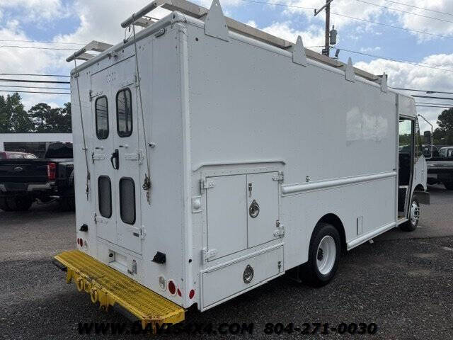2016 Freightliner MT55 Chassis