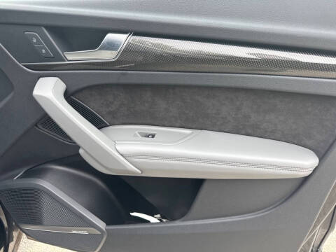 2020 Audi SQ5 3.0T quattro Prestige