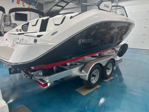 2025 Yamaha 222SE