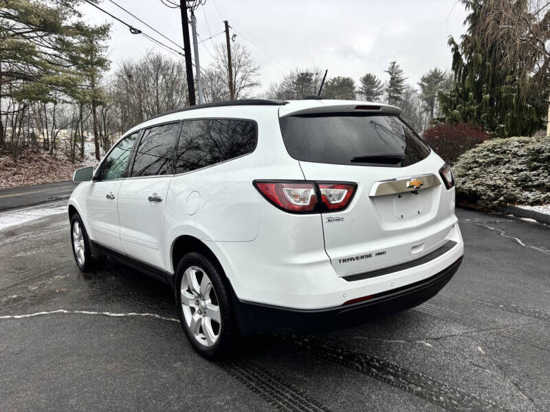 2017 Chevrolet Traverse LT