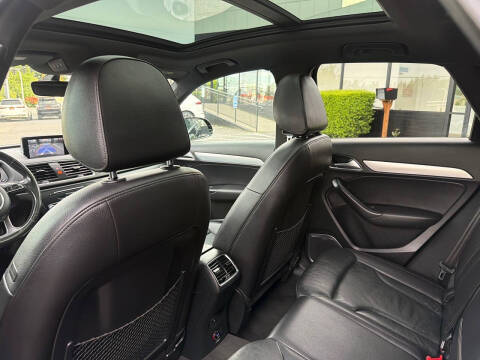 2016 Audi Q3 2.0T quattro Prestige