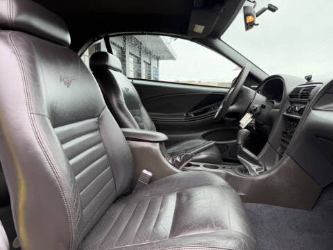 2002 Ford Mustang GT Deluxe