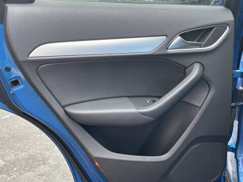 2016 Audi Q3 2.0T quattro Premium Plus