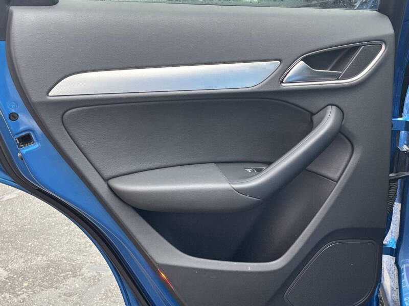 2016 Audi Q3 2.0T quattro Premium Plus