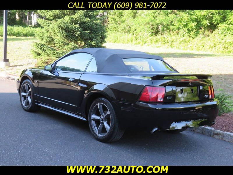 2003 Ford Mustang GT Deluxe