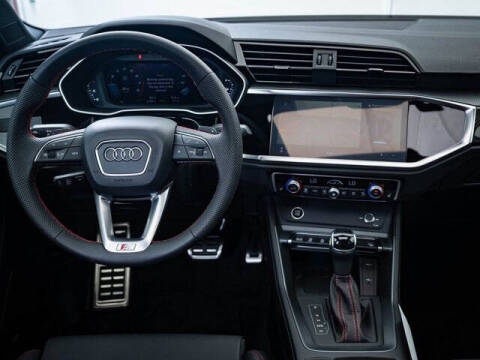 2025 Audi Q3 quattro S line Prem Plus 45 TFSI