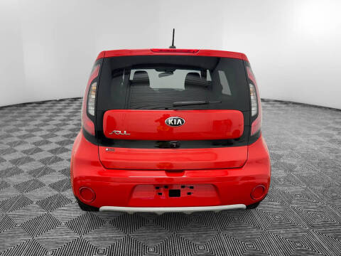 2019 Kia Soul +
