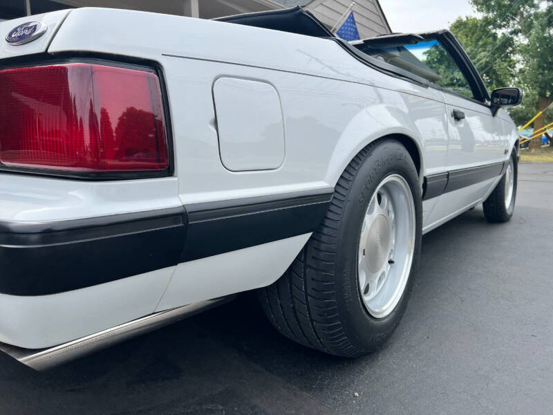 1990 Ford Mustang LX 5.0