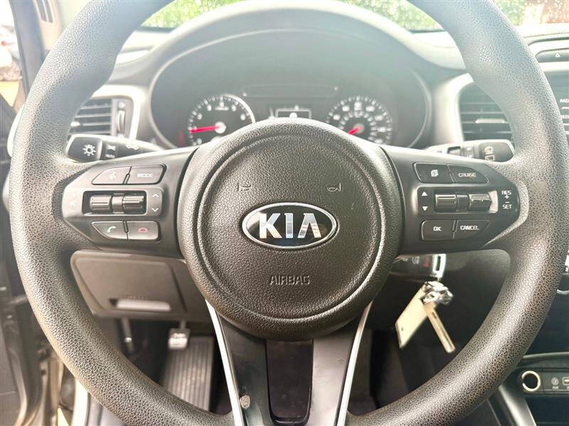 2017 Kia Sorento LX
