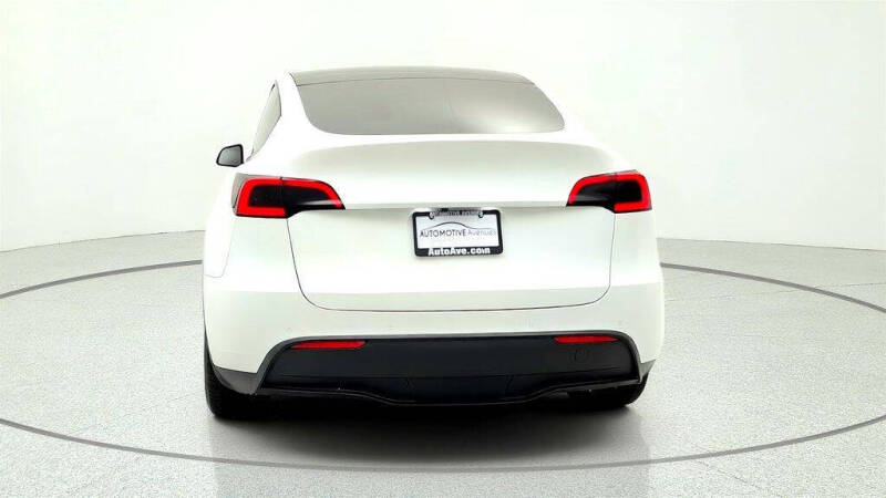 2021 Tesla Model Y Standard Range