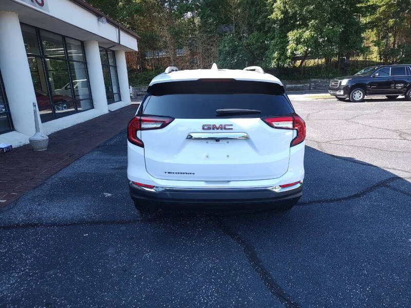 2023 GMC Terrain SLT