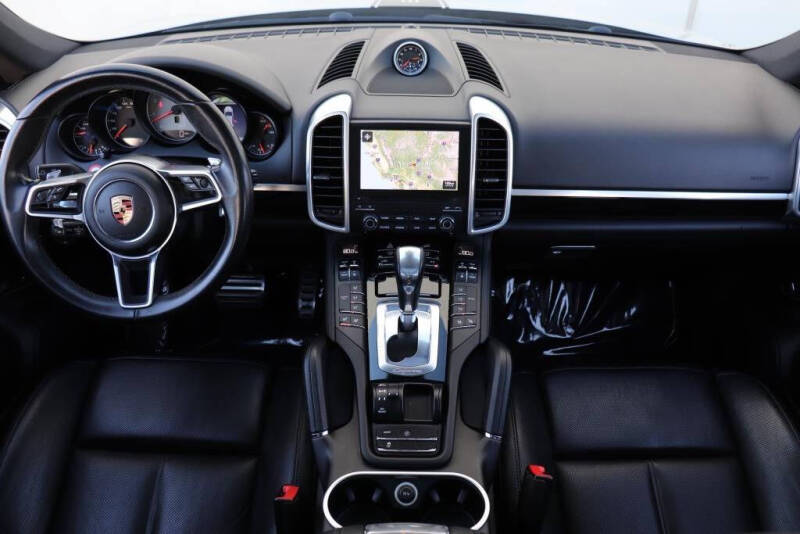 2018 Porsche Cayenne S