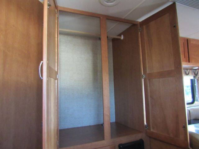 2017 Ford E-Series E-450 SD