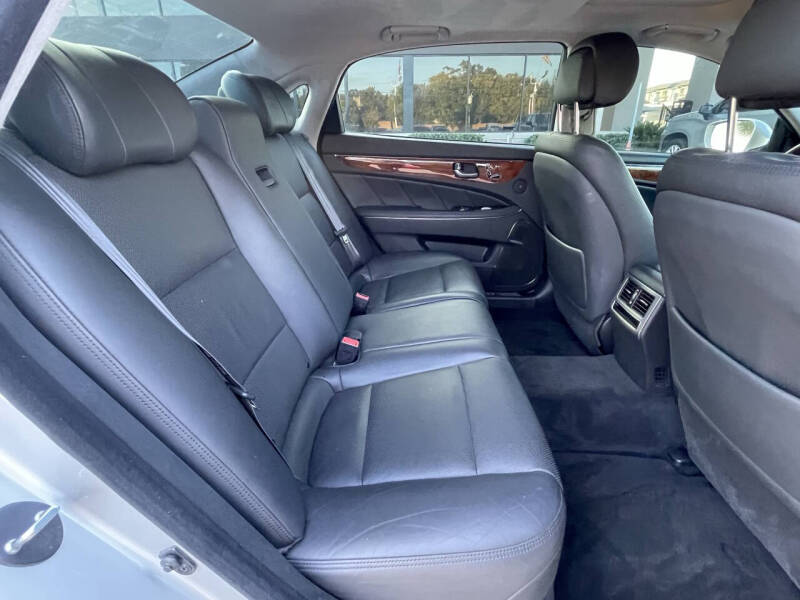 2014 Hyundai Equus Signature