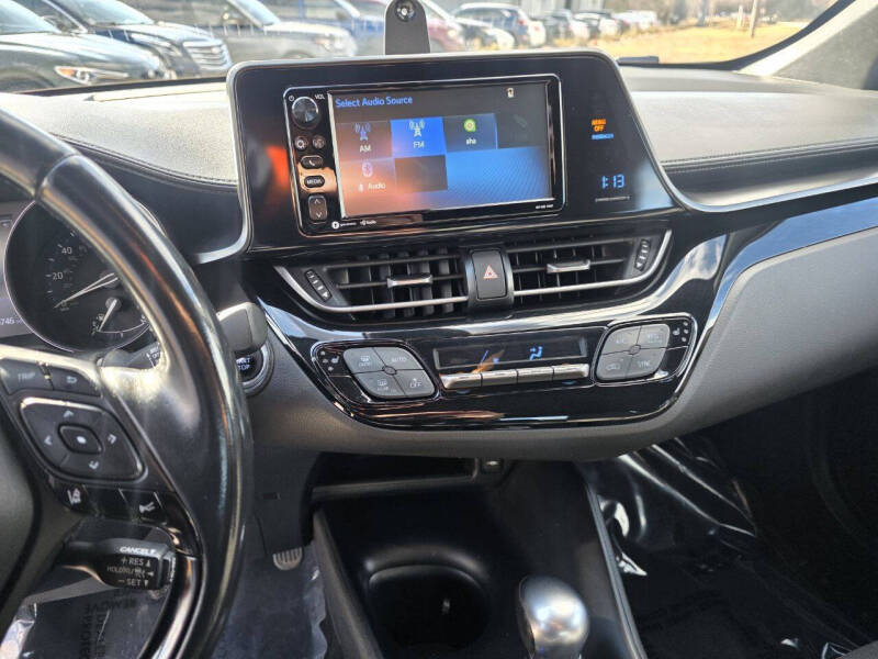 2018 Toyota C-HR XLE Premium