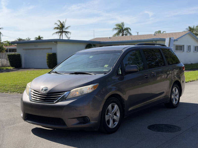 2015 Toyota Sienna LE Mobility 7-Passenger