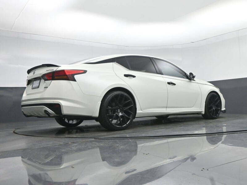 2020 Nissan Altima 2.0 Platinum