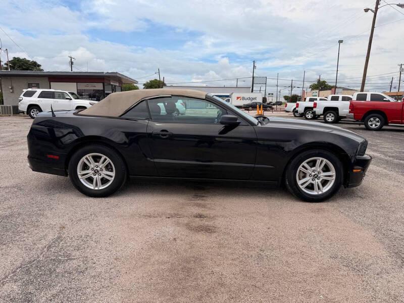 2014 Ford Mustang V6