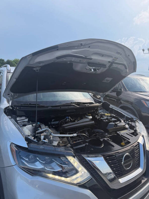 2017 Nissan Rogue SL