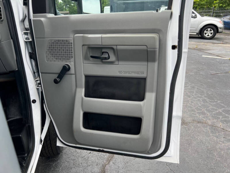 2017 Ford E-Series E-350 SD