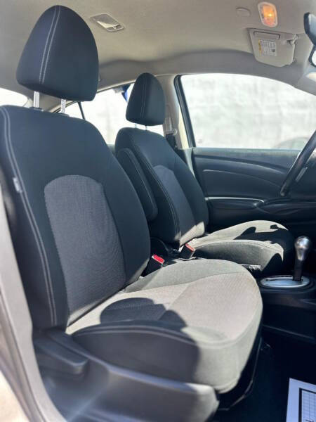 2017 Nissan Versa 1.6 S