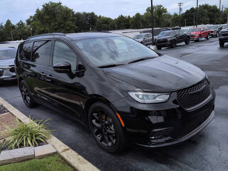 2025 Chrysler Pacifica Limited