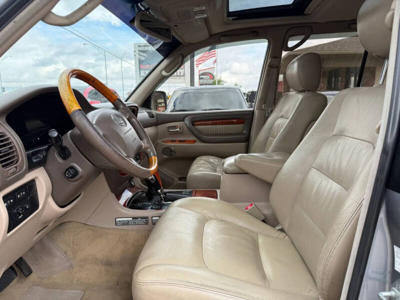 2001 Lexus LX 470