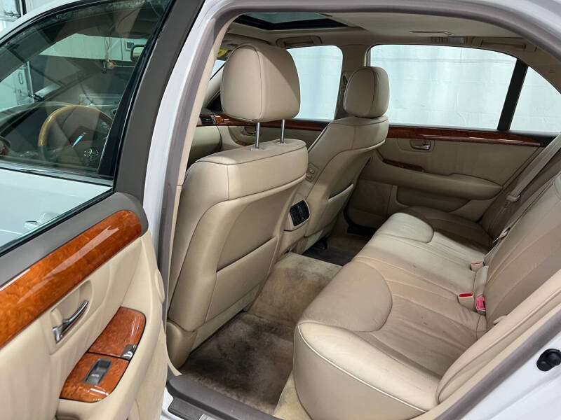 2004 Lexus LS 430