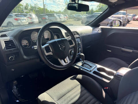 2013 Dodge Challenger SXT