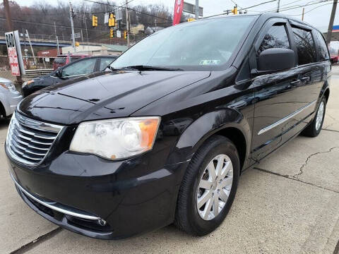 2014 Chrysler Town and Country Touring
