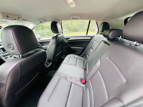 2015 Volkswagen Golf TDI S