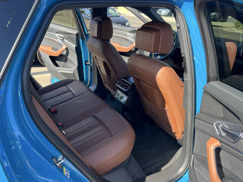 2019 Audi e-tron quattro Premium Plus