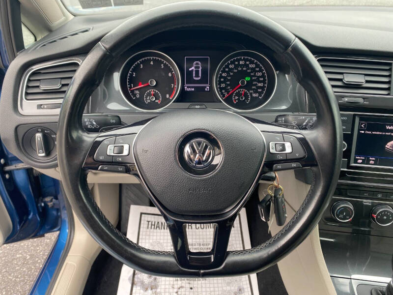 2018 Volkswagen Golf TSI S