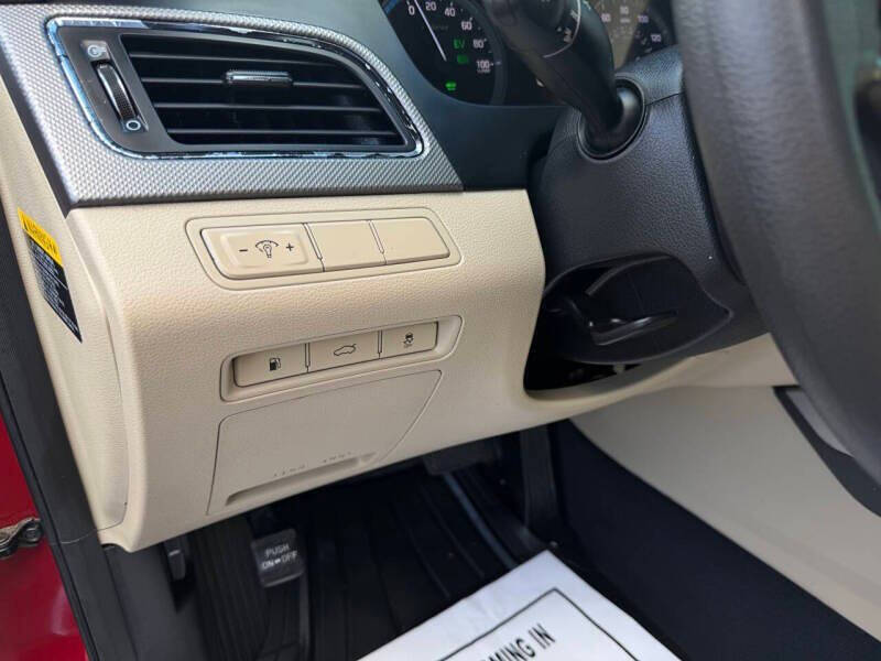 2016 Hyundai Sonata Hybrid SE