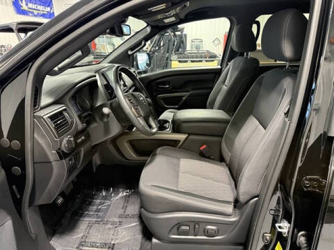 2024 Nissan Titan SV