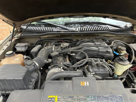 2002 Ford Explorer XLS