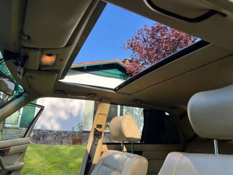 1983 Mercedes-Benz 500-Class