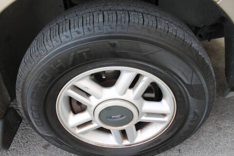 2003 Ford Expedition XLT